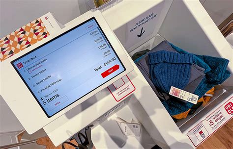 uniqlo rfid scanner|uniqlo rfid self checkout.